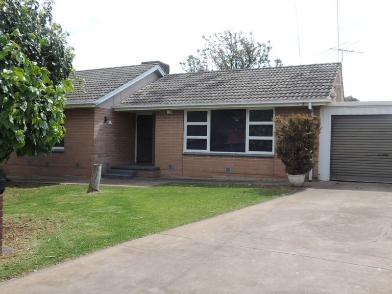 7 Andrew Street, Christie Downs SA 5164