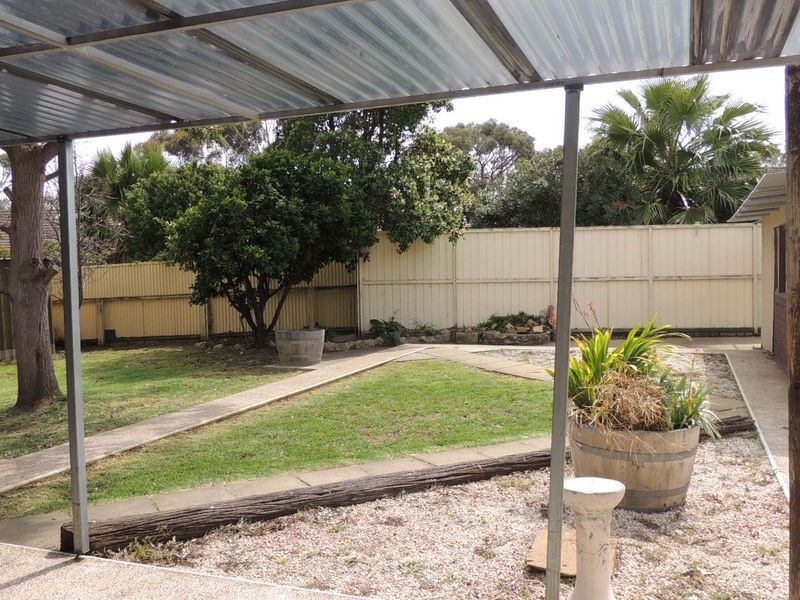 7 Andrew Street, Christie Downs SA 5164