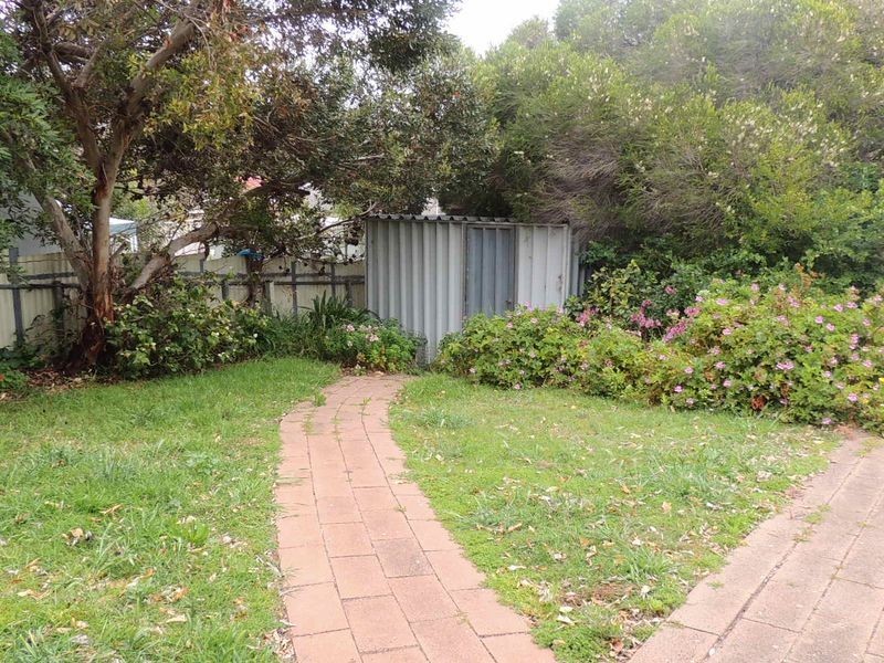 8 Fourth Avenue, Moana SA 5169