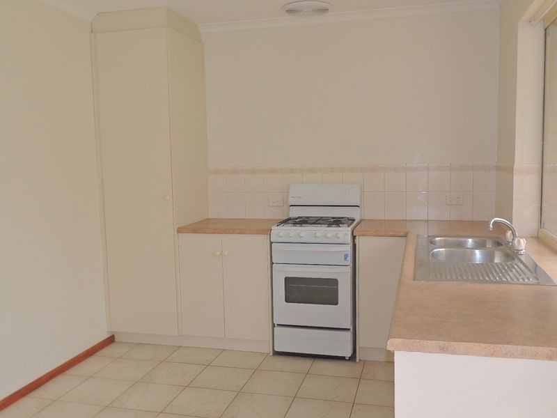 3 Oliver Crescent, Port Noarlunga SA 5167