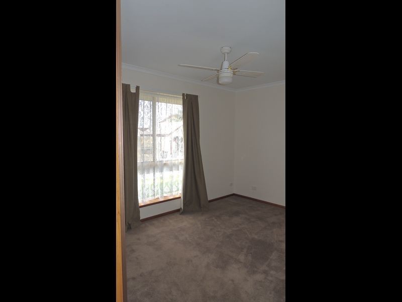 3 Oliver Crescent, Port Noarlunga SA 5167