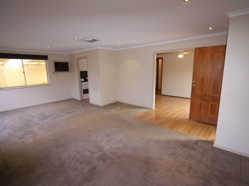 16 Rainbow Street, Hallett Cove SA 5158