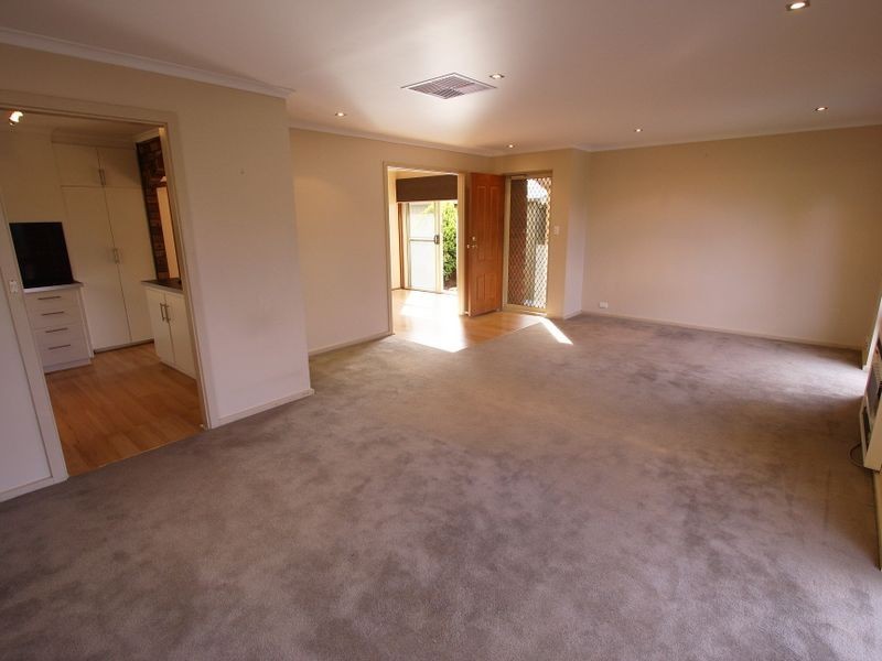 16 Rainbow Street, Hallett Cove SA 5158