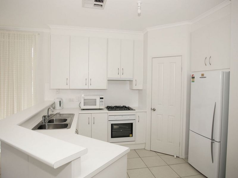 7 Cricket Ground Court, Christie Downs SA 5164