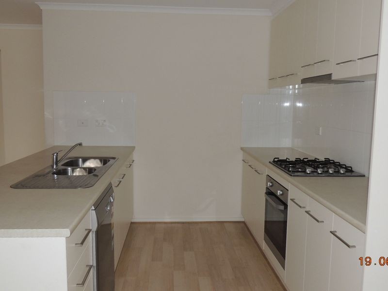 8 Parrell Street, Seaford Meadows SA 5169