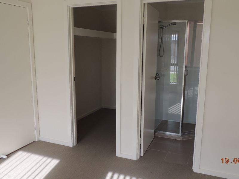 8 Parrell Street, Seaford Meadows SA 5169