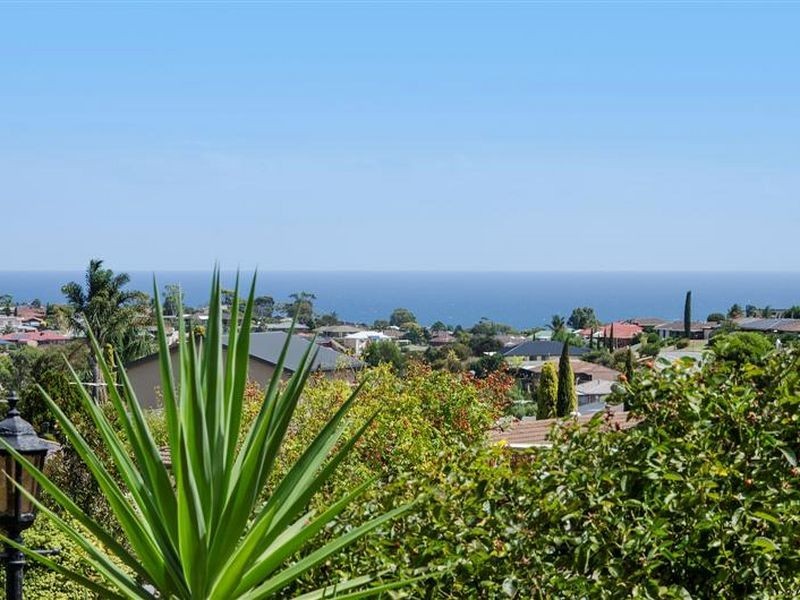4 Rubin Street, Hallett Cove SA 5158