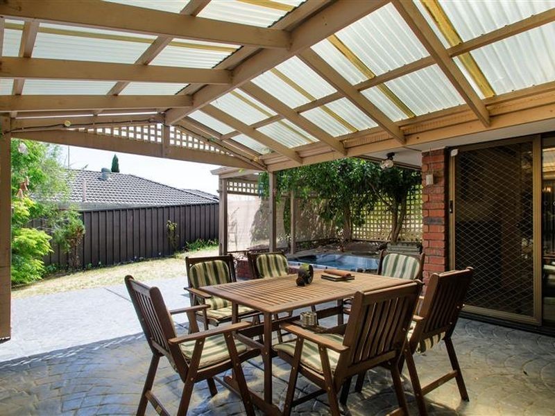 4 Rubin Street, Hallett Cove SA 5158