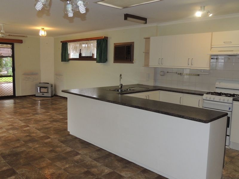 1 Fergus Avenue, Christies Beach SA 5165