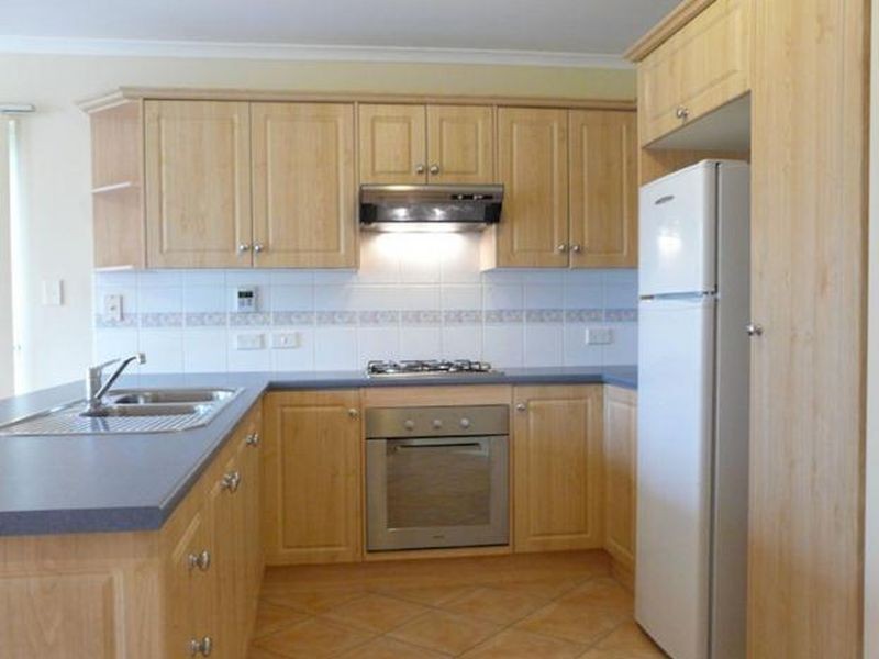 4/13 Alana Walk, Woodcroft SA 5162