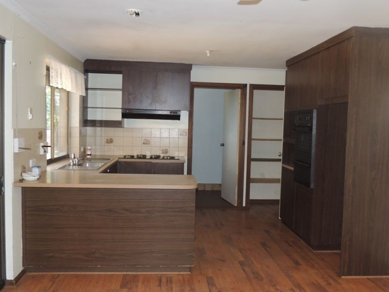 4 Mudge Road, Mclaren Vale SA 5171