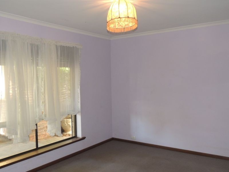 4 Mudge Road, Mclaren Vale SA 5171