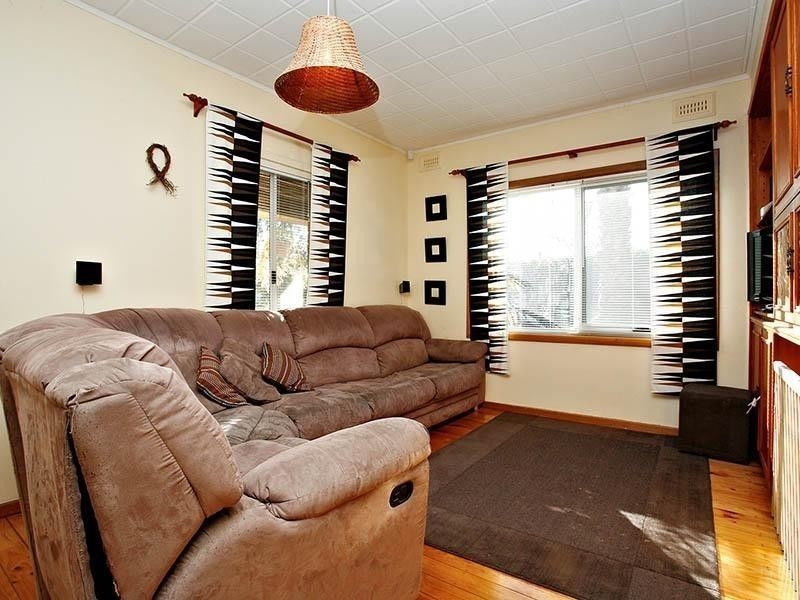 16 Pearce Street, Christies Beach SA 5165