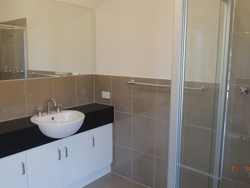 8 Manordale Court, Seaford Meadows SA 5169