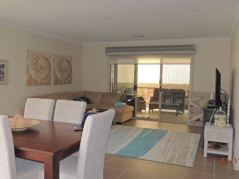 12 Manordale Court, Seaford Meadows SA 5169