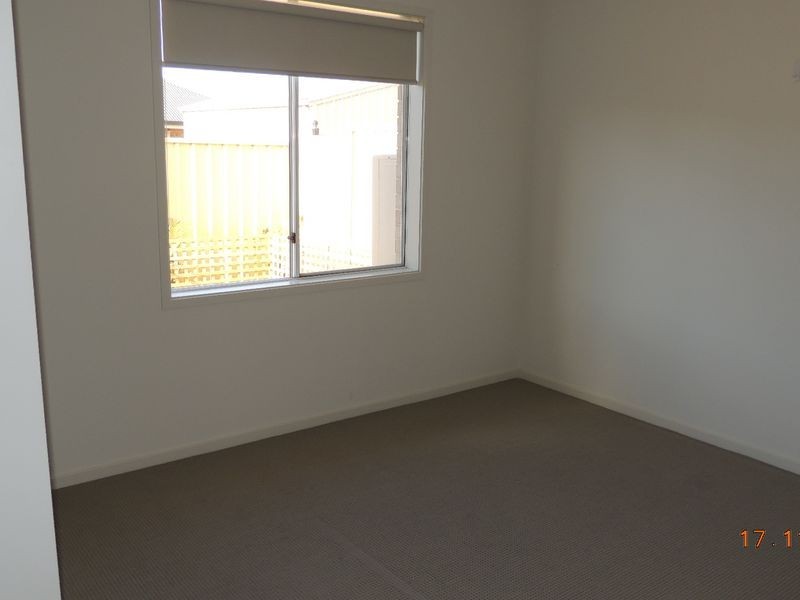 30 Yarr Crescent, Seaford Meadows SA 5169