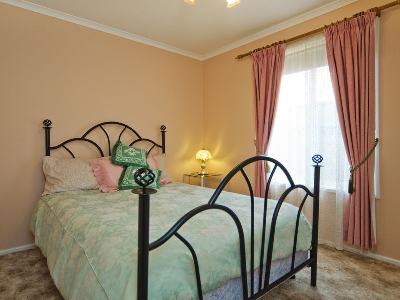 16 Navigator Crescent, Seaford Rise SA 5169