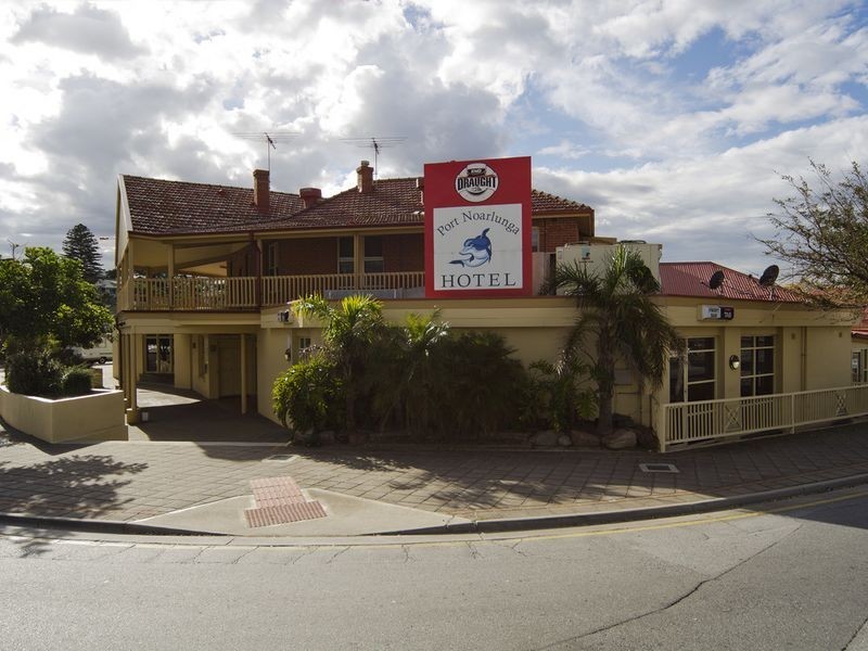 1 & 2 / 77 Esplanade, Port Noarlunga SA 5167