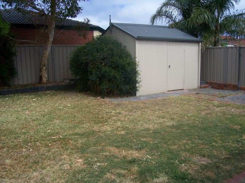 5 Chivers Street, Hallett Cove SA 5158