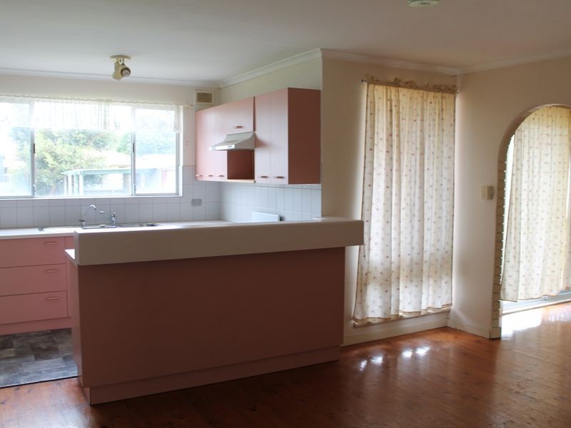 42 Kwinana Crescent, Port Noarlunga South SA 5167