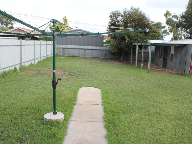 42 Kwinana Crescent, Port Noarlunga South SA 5167