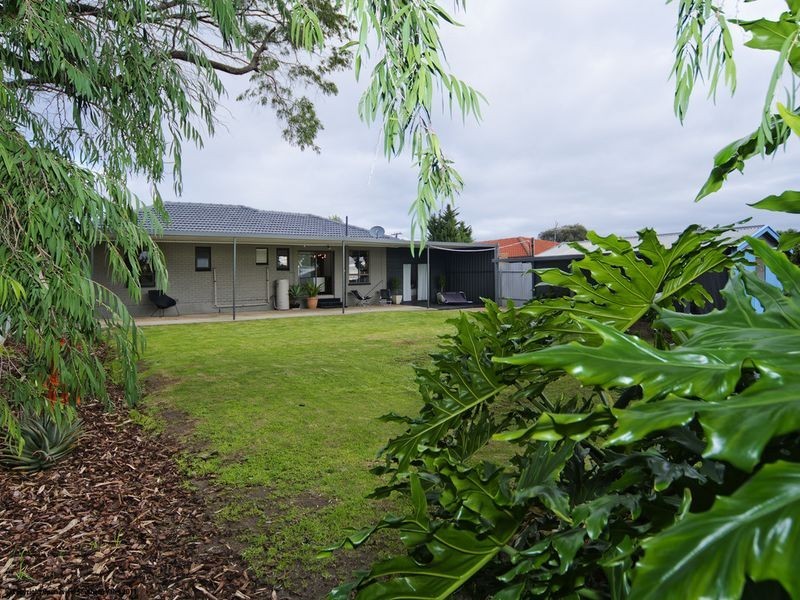 7 Lynton Avenue, Christies Beach SA 5165