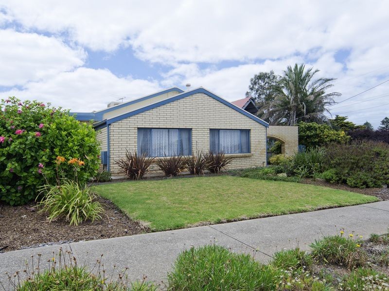 18 Clement Terrace, Christies Beach SA 5165