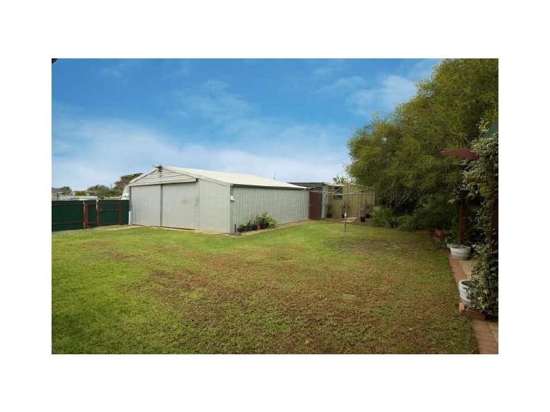7 Leaker Avenue, Aldinga Beach SA 5173