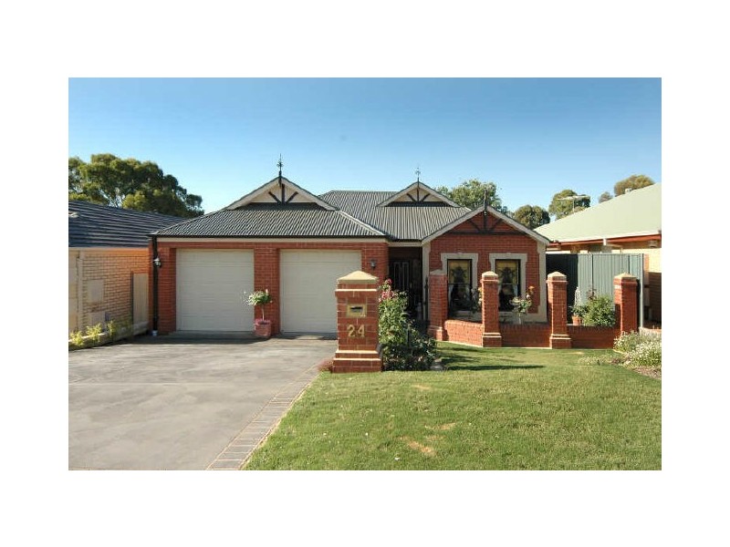 24 Pinnacle Crescent, Flagstaff Hill SA 5159