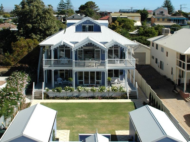 22 Fenton Avenue, Christies Beach SA 5165