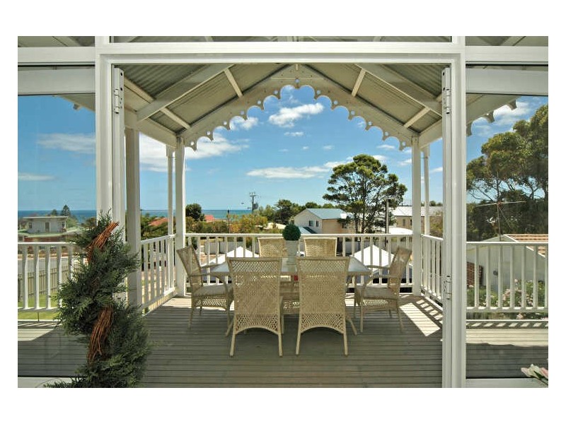 22 Fenton Avenue, Christies Beach SA 5165