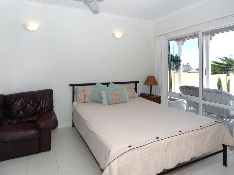 22 Fenton Avenue, Christies Beach SA 5165
