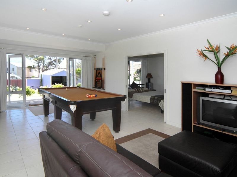 22 Fenton Avenue, Christies Beach SA 5165