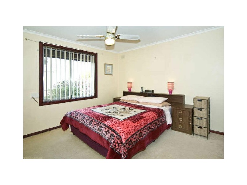 4 Ansbert Street, Christie Downs SA 5164