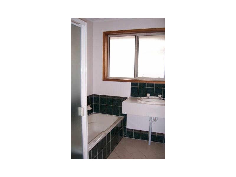 8 Seaspray Court, Seaford Rise SA 5169