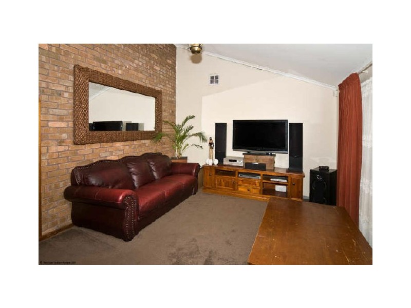52 Maluka Drive, Happy Valley SA 5159