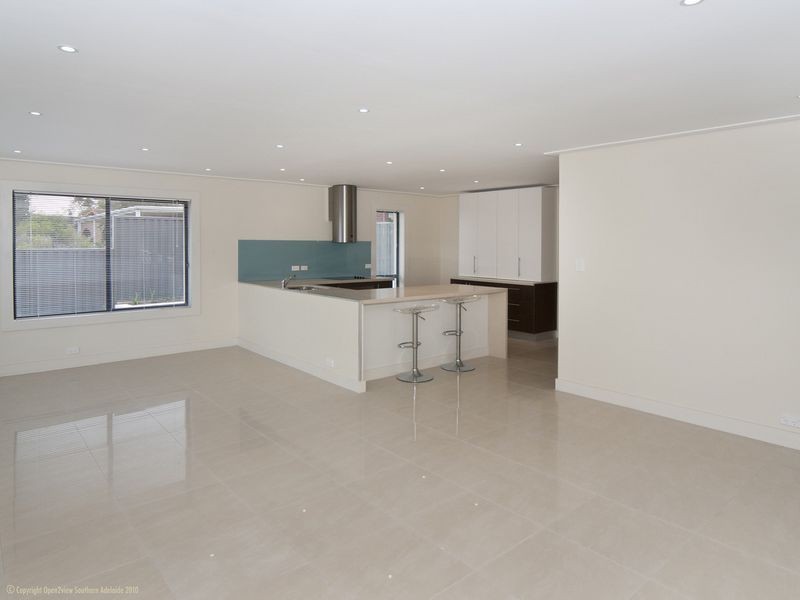 5 Kooraka Court, Hallett Cove SA 5158