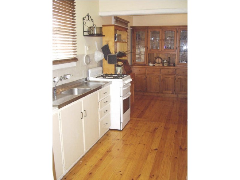 12 Tooma Street, O’sullivan Beach SA 5166