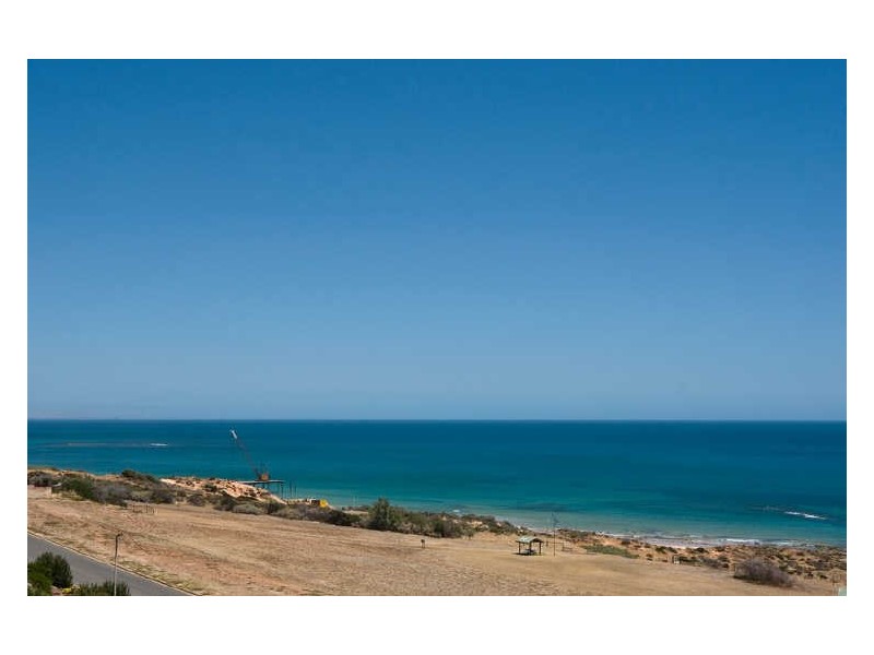 2 Selway Terrace, O’sullivan Beach SA 5166