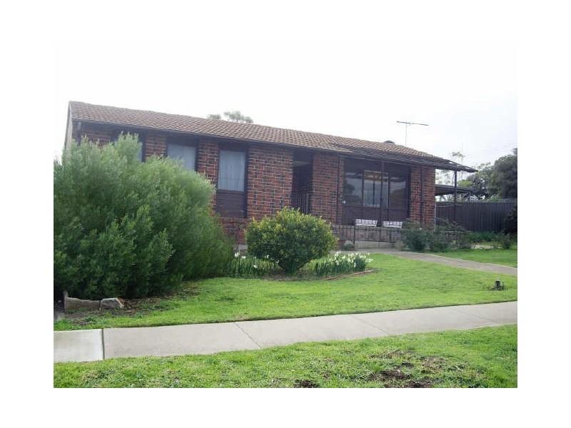 24 Osmund Crescent, Christie Downs SA 5164