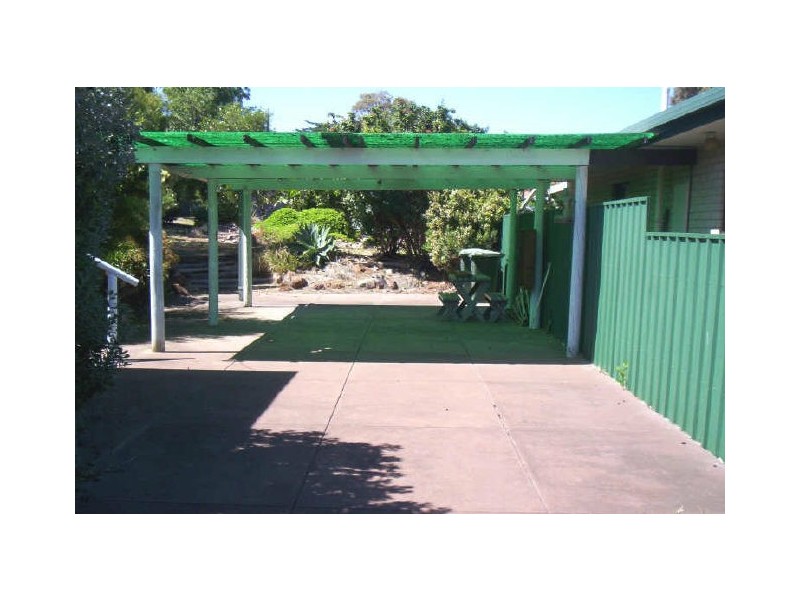 27 Central Avenue, Hallett Cove SA 5158