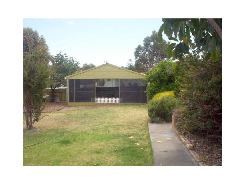 12 McKay Avenue, Christies Beach SA 5165