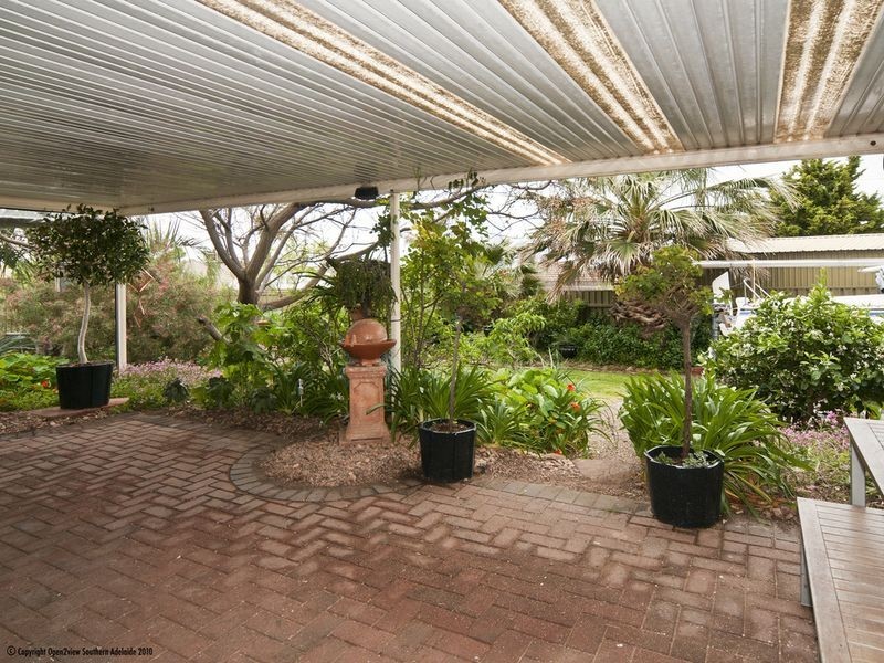 13 Goodrington Way, Moana SA 5169