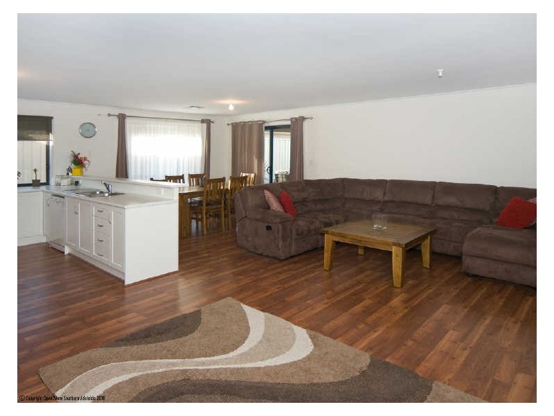 693 Grand Boulevard, Seaford Meadows SA 5169