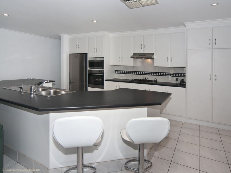 32 Parken Court, Noarlunga Downs SA 5168