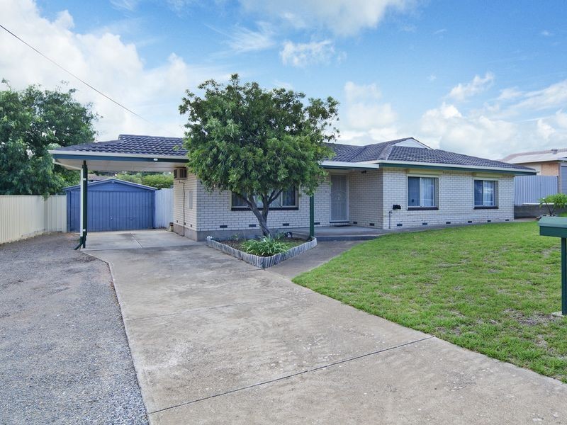 24 Woodstock Avenue, Christie Downs SA 5164