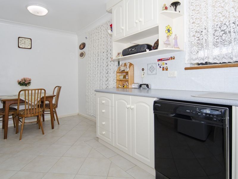 24 Woodstock Avenue, Christie Downs SA 5164