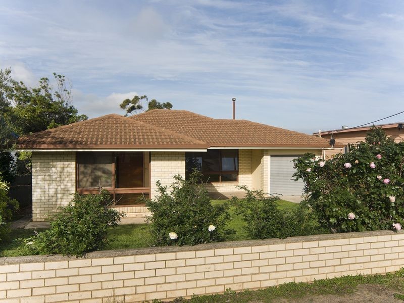 24 Maturin Avenue, Christies Beach SA 5165