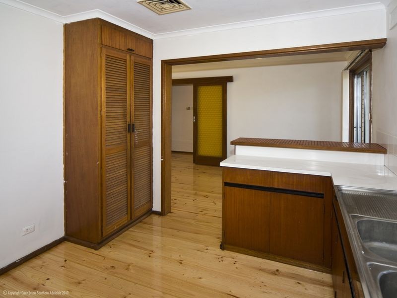 24 Maturin Avenue, Christies Beach SA 5165