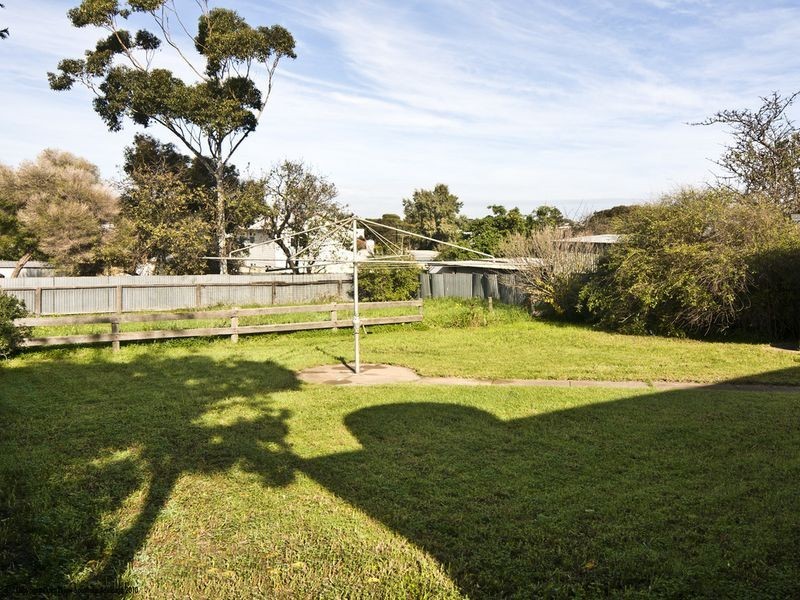 24 Maturin Avenue, Christies Beach SA 5165